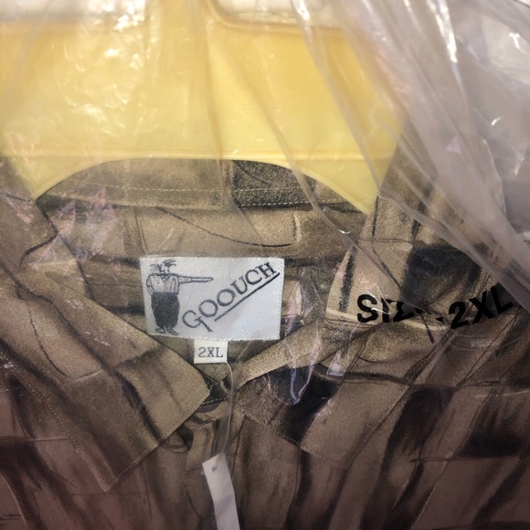 Men’s Shirt - Picture 3 of 3